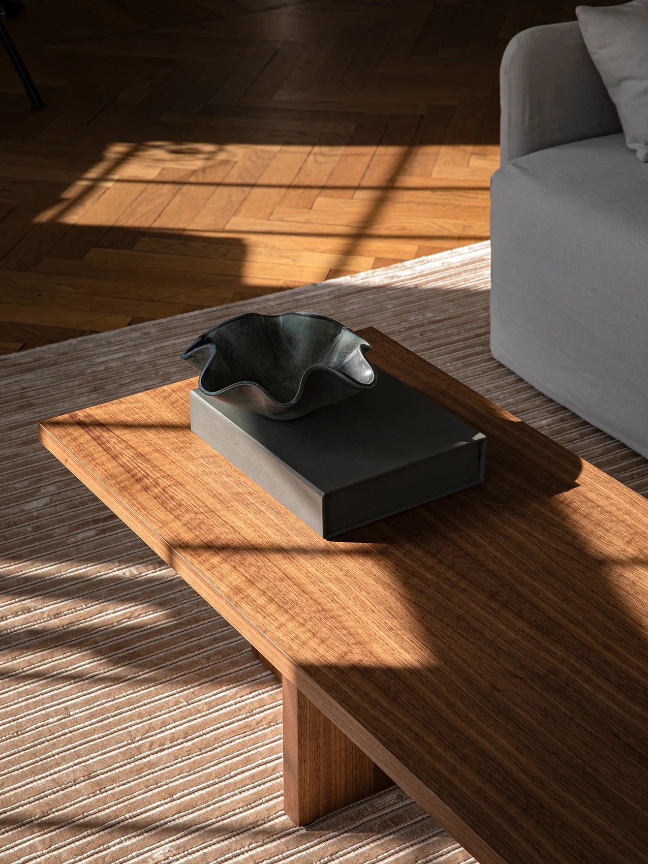 ANDROGYNE LOUNGE TABLE - NATURAL OAK